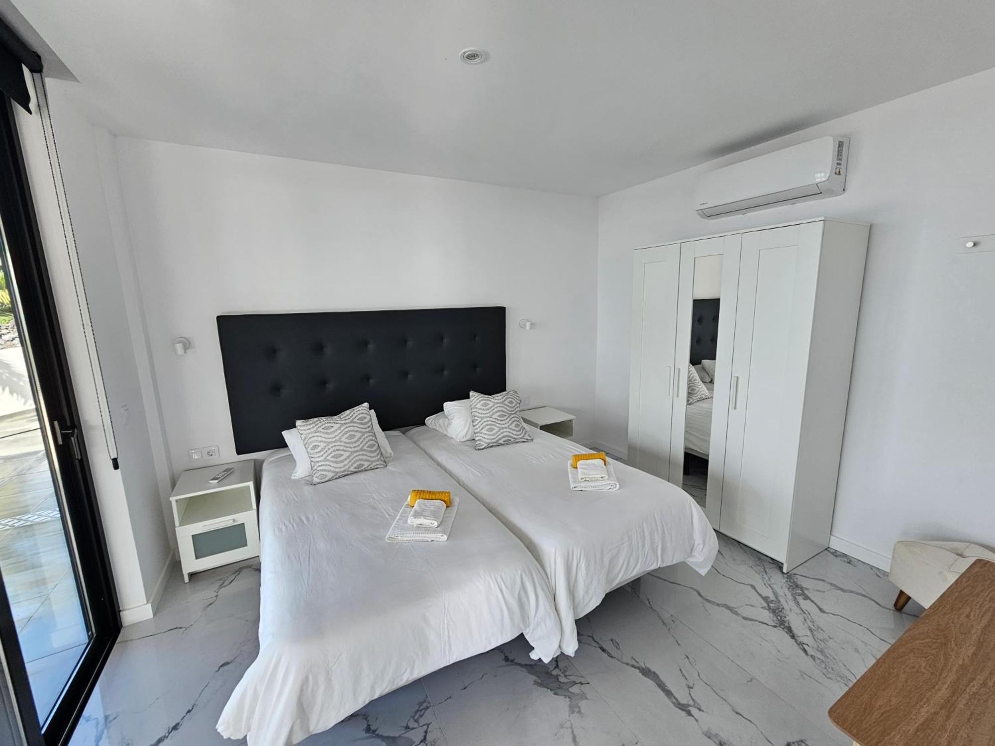 Las Norias Apartamentos & Grill Tazacorte Luaran gambar